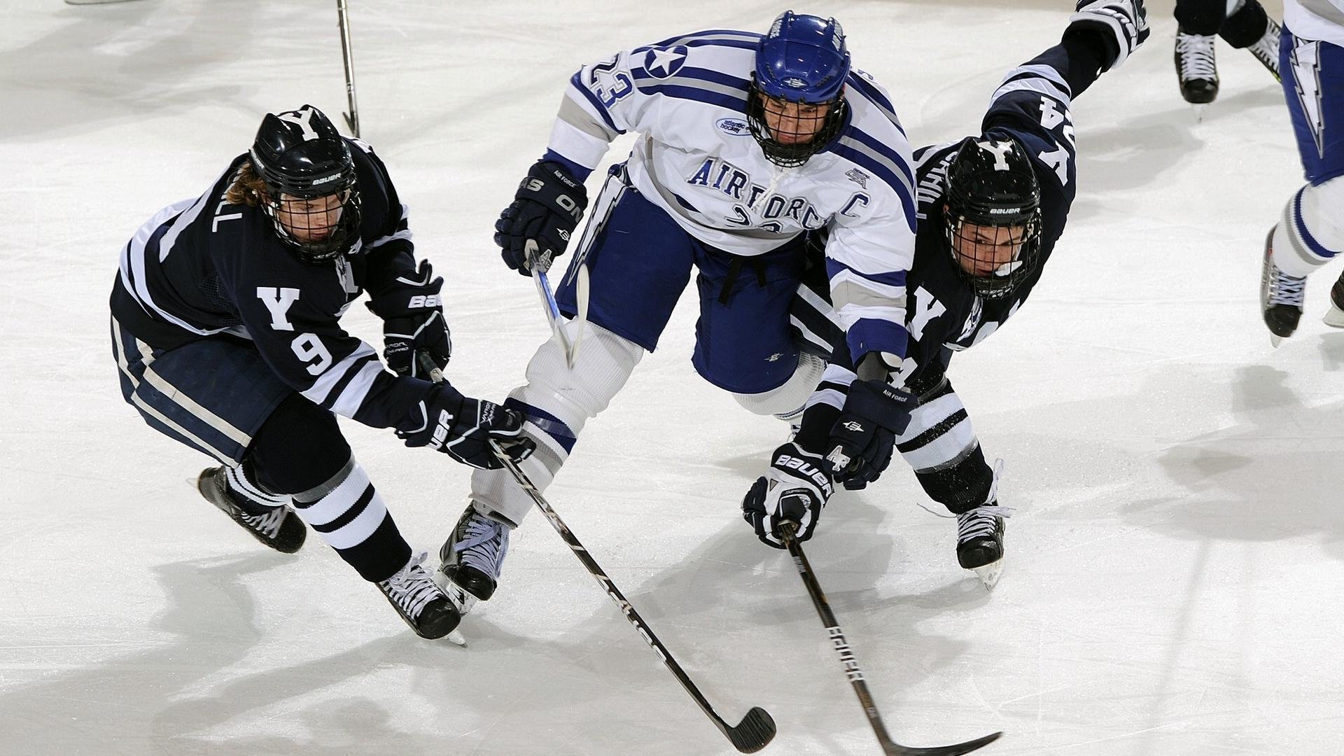 球场的尊严之战，欧洲足球堡垒如何抵御美式资本浪潮